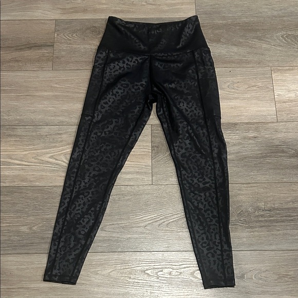 Love Her Shop Pants - NWOT Love Her Shop Black Leopard Print Leggings Size M